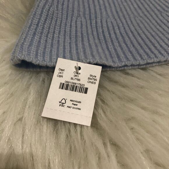 J. Crew Women's Bucket Hat One‎ Size Light Blue Soft Knit Ribbed Hiking NWT - Picture 2 of 5